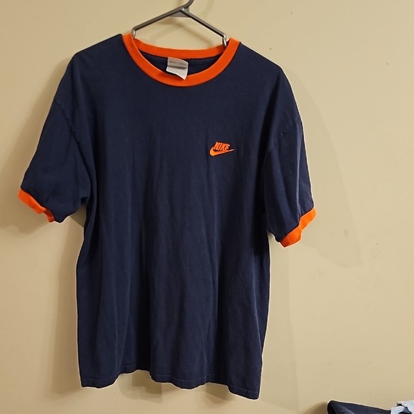 Vintage NIKE Tee - Picture 1 of 6